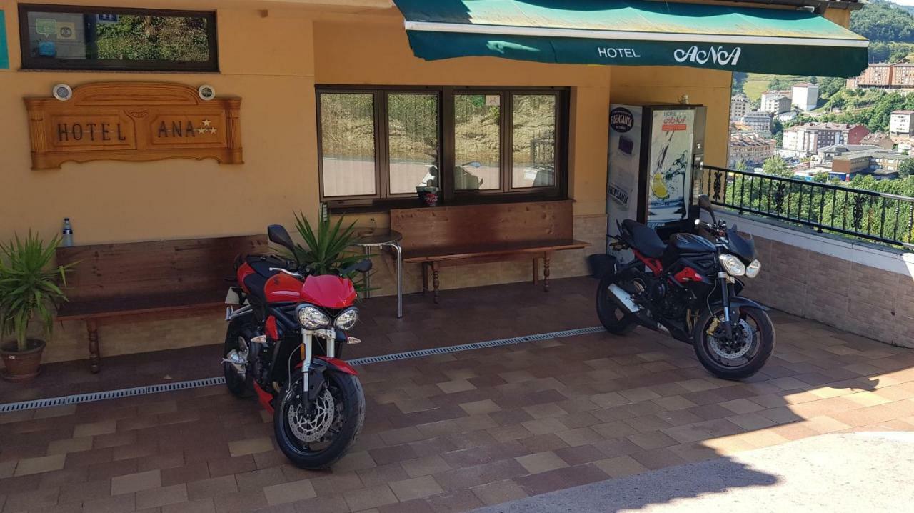 Hotel Ana Cangas De Narcea Eksteriør bilde