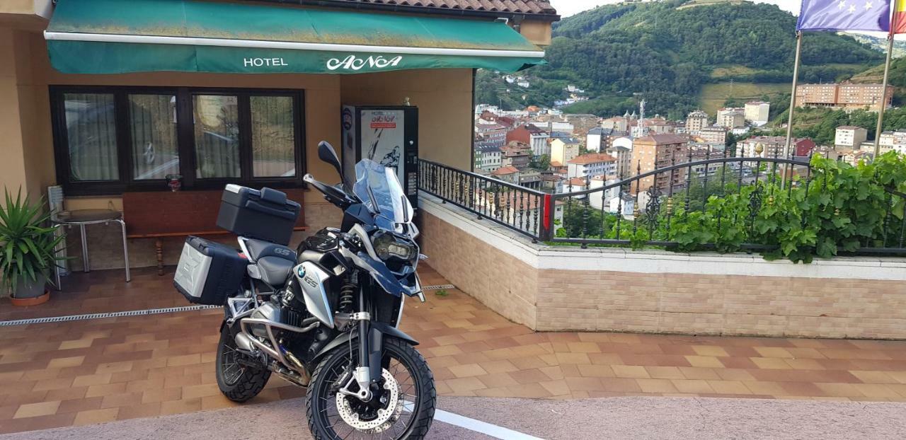 Hotel Ana Cangas De Narcea Eksteriør bilde